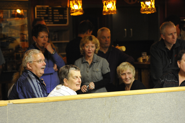 BEKER     (81)