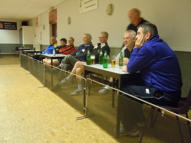 Club (33)